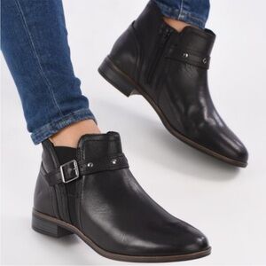 Clarks Trish Strap Black Leather Chelsea Boots, size 9.5